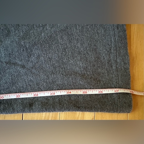 BCBGMaxAzria cozy gray sweatpants - Picture 5 of 10